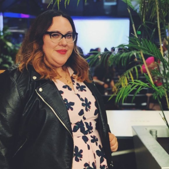 Meet Angela! - Picture 5 of 5